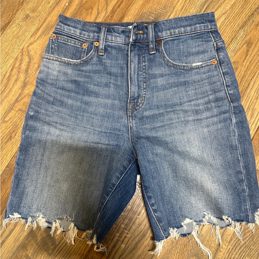 Madewell jean shorts size 24
